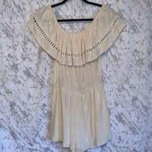 Les Femme by Mi-in Romper Off The Shoulder Cream W/Embroidery Ladies Size Large